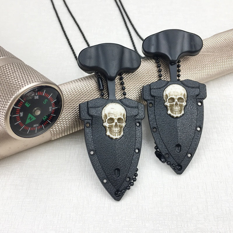 Skull Necklace | Collar de defensa personal, camping y supervivencia